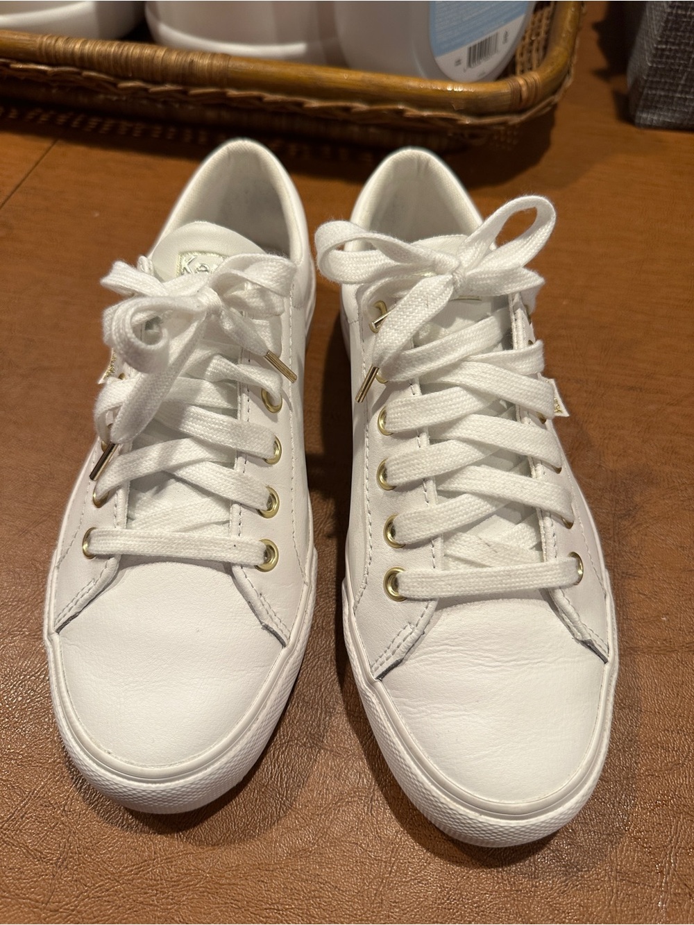 Keds White Leather Lace-Up Sneakers with Gold Eyelets - Size 8